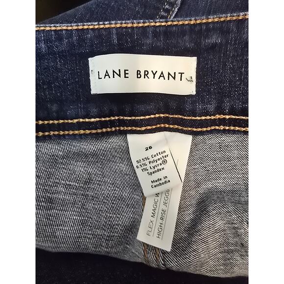 Lane Bryant Distressed High Rise Jegging Crop Flex Waistband Women's Jeans 26 - Picture 3 of 4